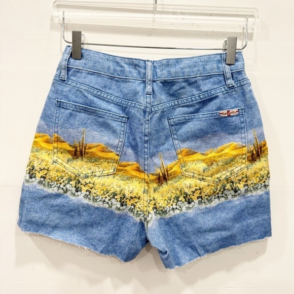 Machine Desert aprint Jean Shorts Light Wash Size 5 Ragstock - Picture 2 of 8